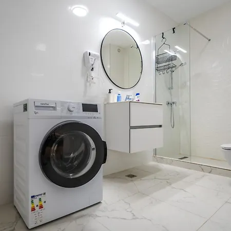 Contemporary Warm-toned With Modern Amenities - Blvd 47b5 公寓 布加勒斯特