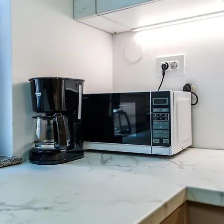 Appartement Contemporary Warm-toned With Modern Amenities - Blvd 47b5